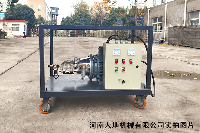 二手設(shè)備翻新除銹、除漆清洗機(jī)